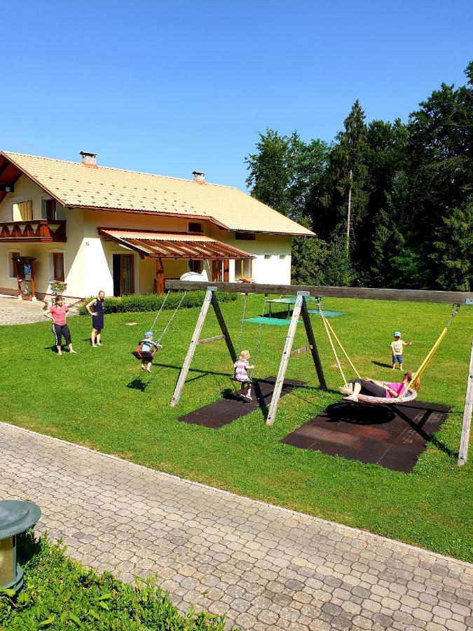 Ferienparadies Truppe Velden am Woerthersee Ngoại thất bức ảnh